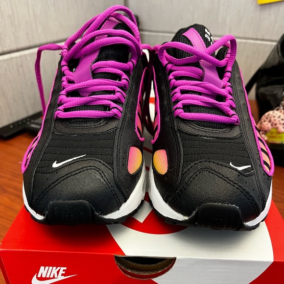 Nike women's Air max tailwind Sz8 NIB - Picture 1 of 4